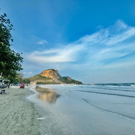 Sea&Mountain View,5 Mins Walk To Famous Beach With King Size Bed HHQ Zewnętrze zdjęcie