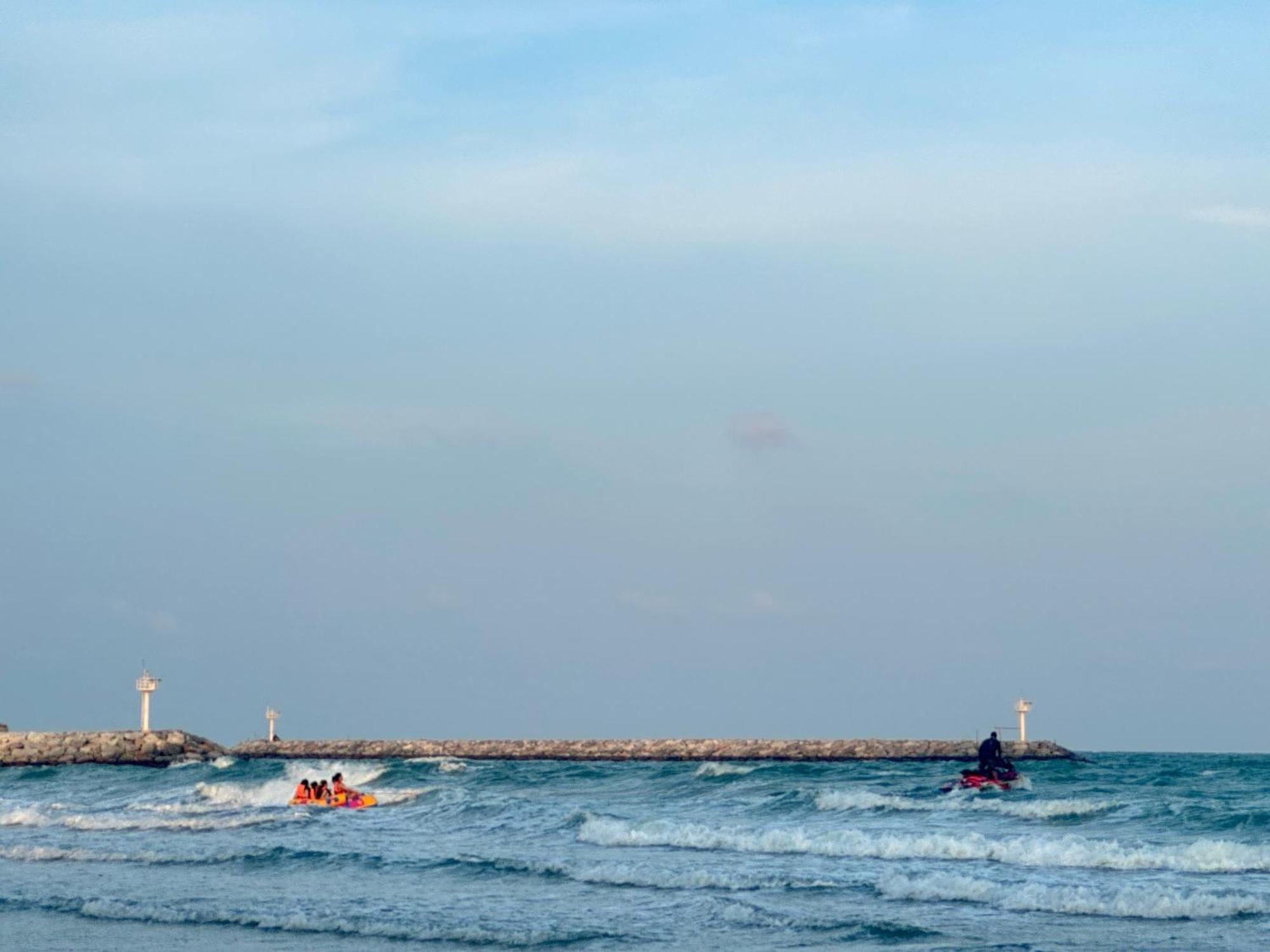 Sea&Mountain View,5 Mins Walk To Famous Beach With King Size Bed HHQ Zewnętrze zdjęcie