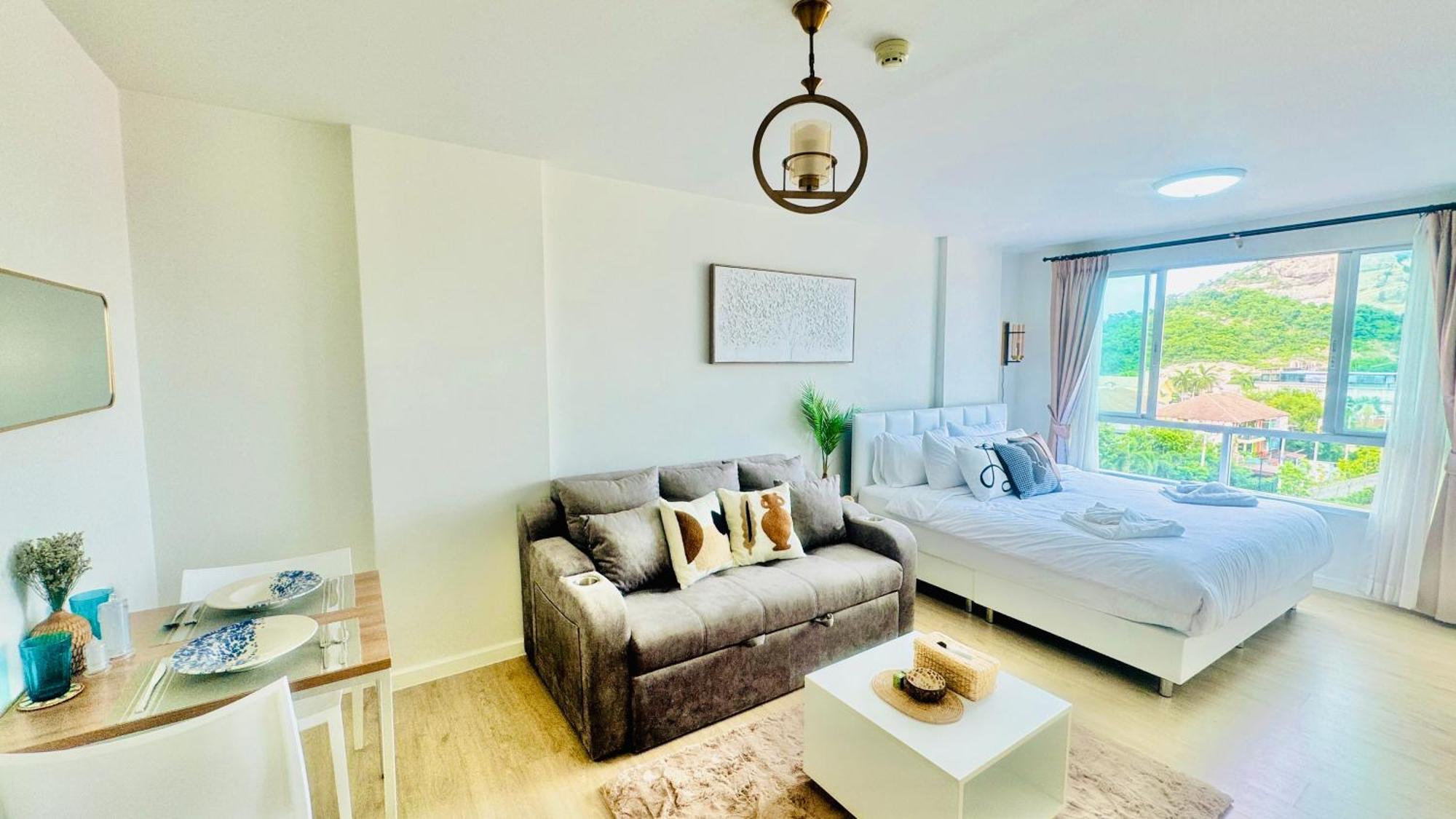 Sea&Mountain View,5 Mins Walk To Famous Beach With King Size Bed HHQ Zewnętrze zdjęcie