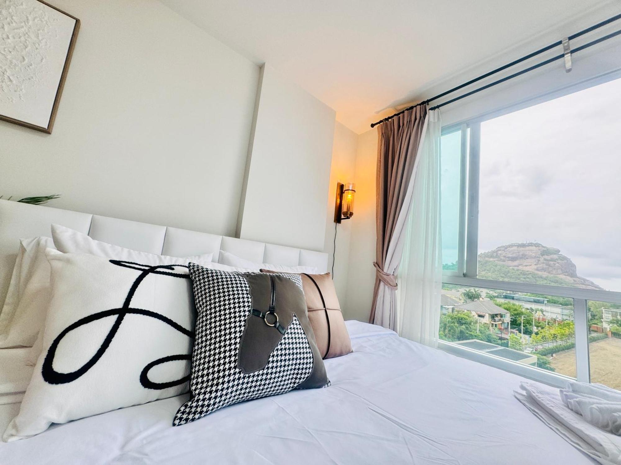 Sea&Mountain View,5 Mins Walk To Famous Beach With King Size Bed HHQ Zewnętrze zdjęcie