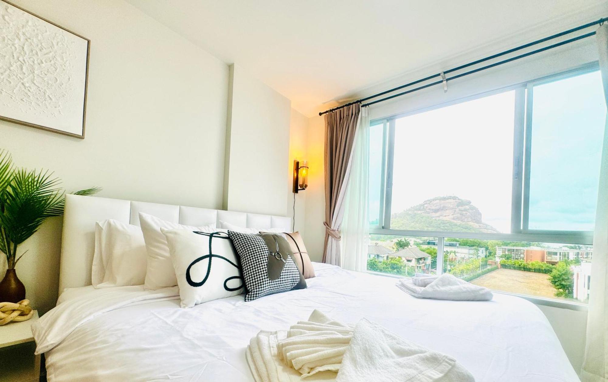 Sea&Mountain View,5 Mins Walk To Famous Beach With King Size Bed HHQ Zewnętrze zdjęcie